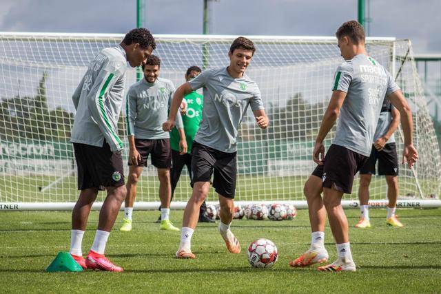 杨瀚森19+21青岛负山西 孙铭徽17分广厦胜吉林