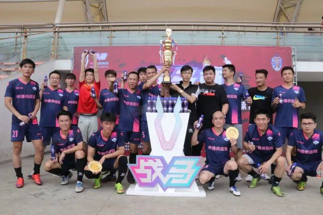 浓眉24+15詹姆斯16+10 湖人负步行者止步5连胜