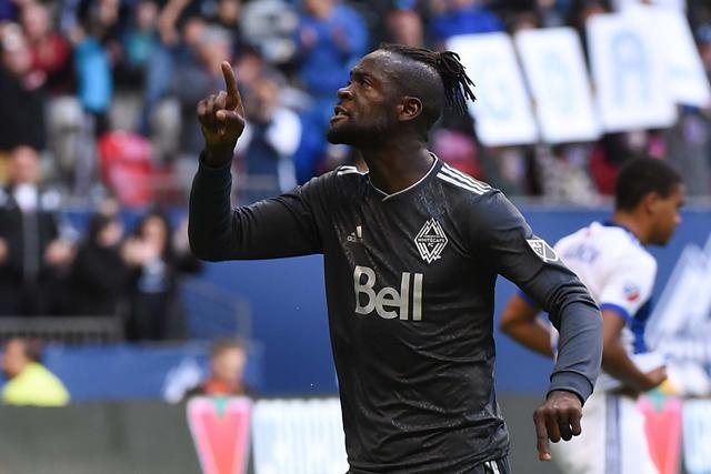 韩德君20分辽宁胜青岛 张宁31分山西负吉林